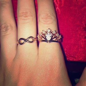 Trendy rose gold rings