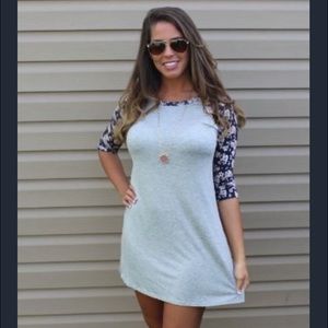 NWT Lightweight Gray Boutique Dress with Floral
