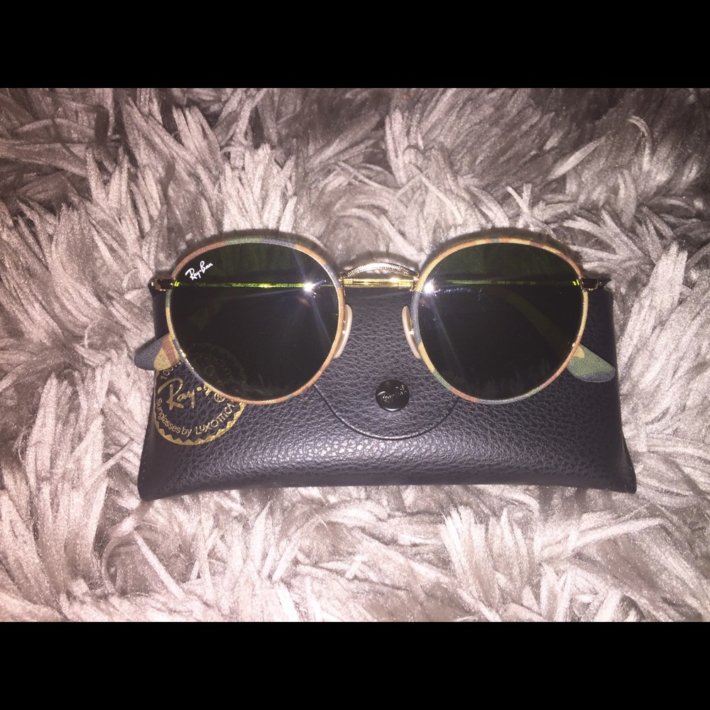 Army print round sunglasses raybans