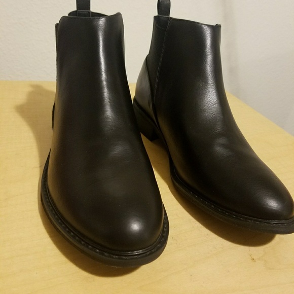 Monki Clean Ankle Boots - Picture 2 of 4