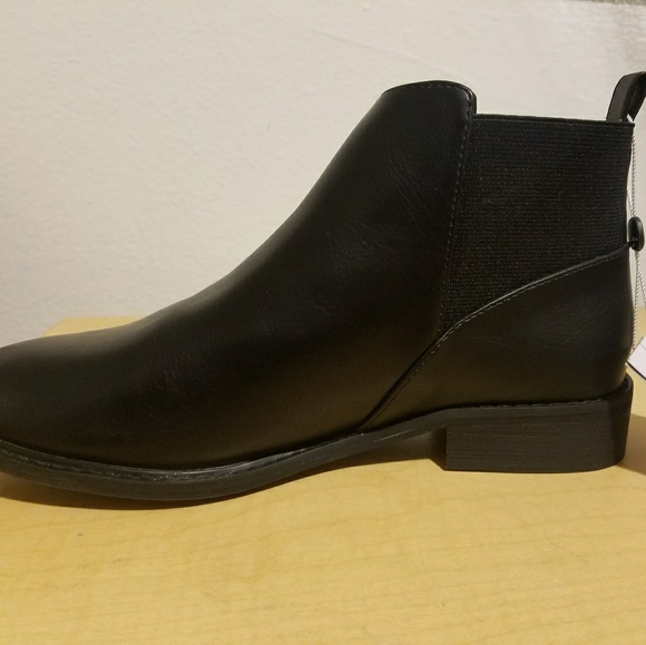 Monki Clean Ankle Boots - Picture 3 of 4