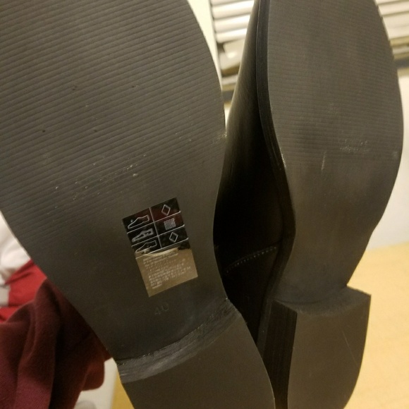 Monki Clean Ankle Boots - Picture 4 of 4