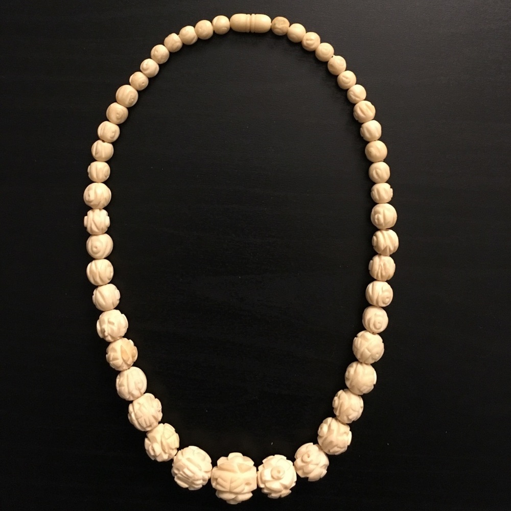 Short Necklace, Carved Floral detail