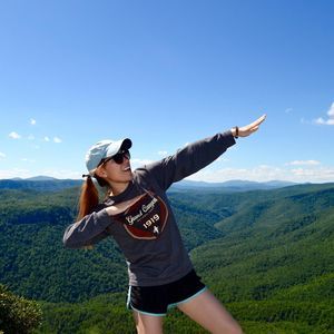 Meet your Posher, Laura