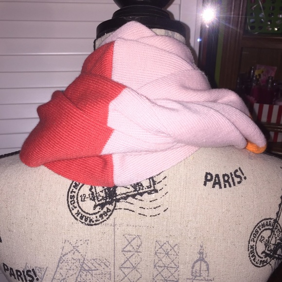 Scarf - Picture 2 of 3