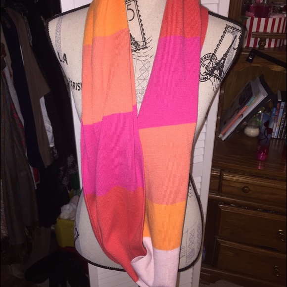 Scarf - Picture 3 of 3