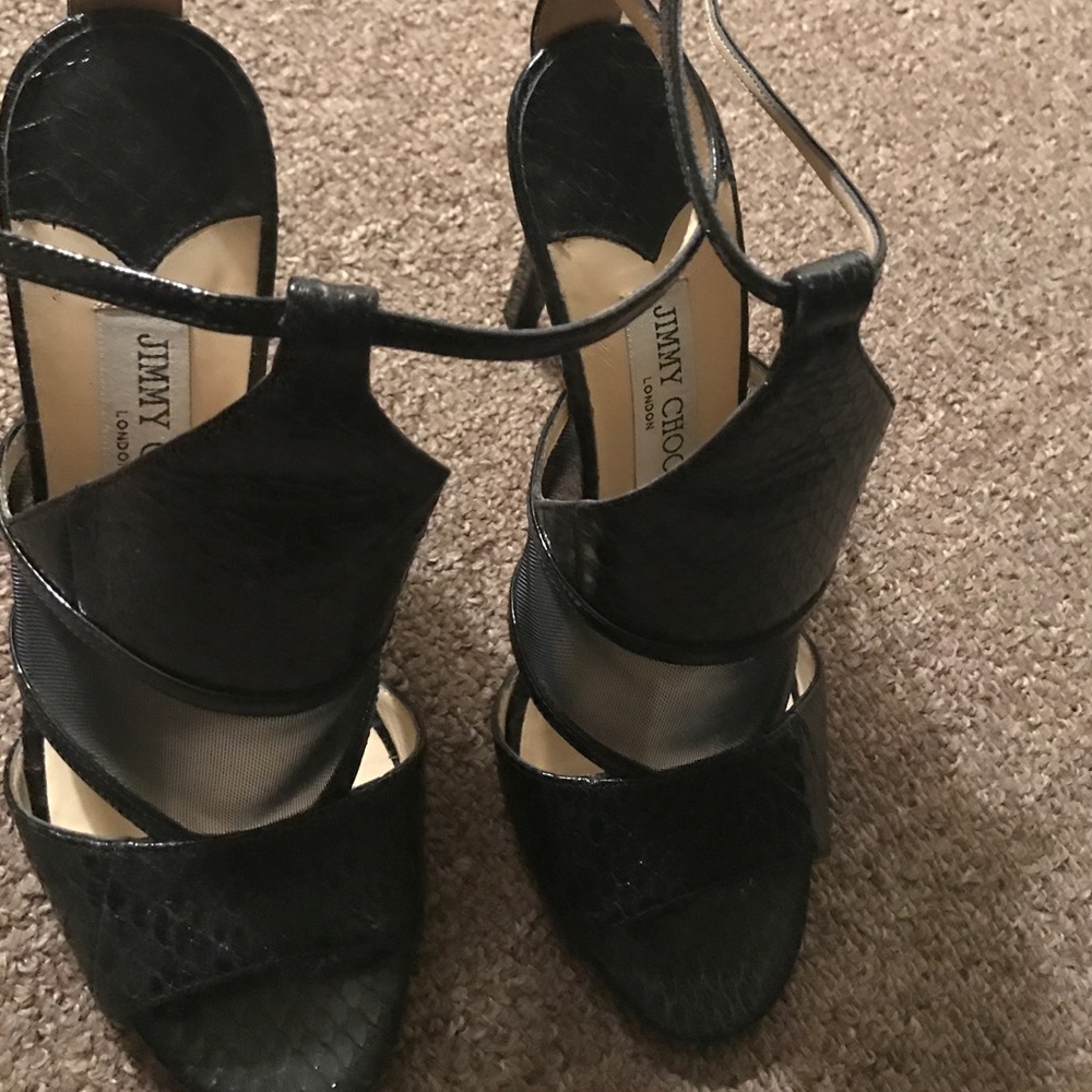 Shoe