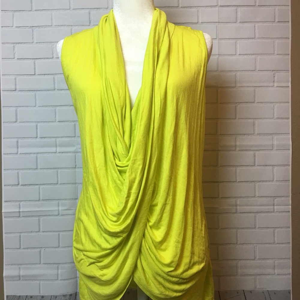 Jennifer Lopez Bright Green Crowl Neck Top