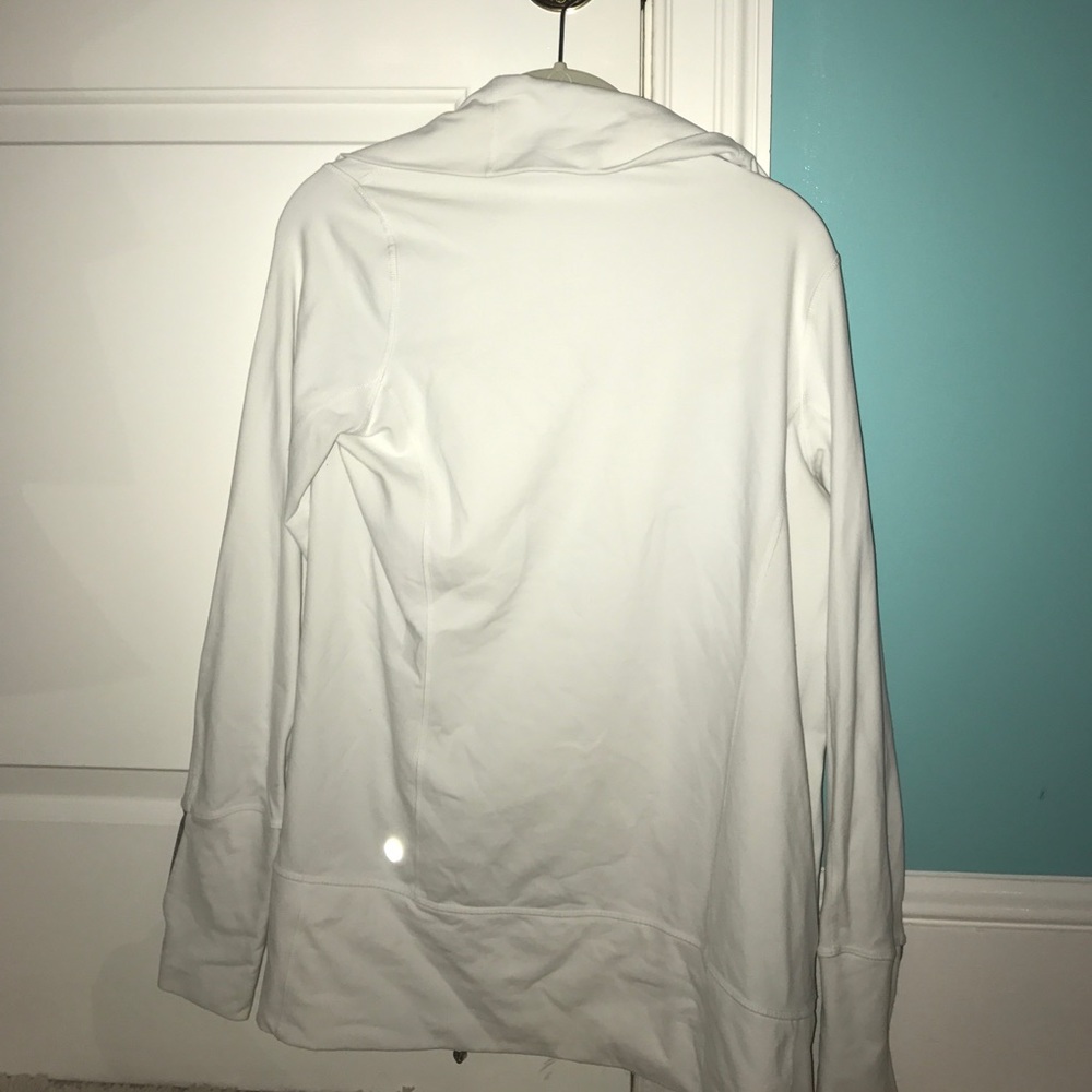 Lululemon White Work Out Jacket - image 2