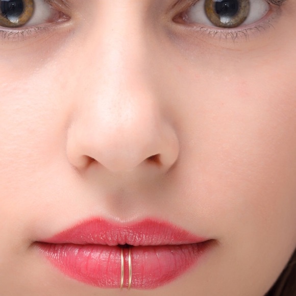 Clip On Double Hoop Cuff Fake Lip Ring Faux Cheater Piercing Silver Gold or Rose - Picture 2 of 6