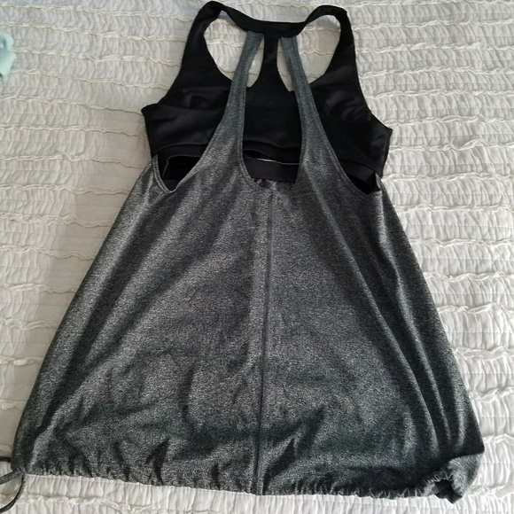 Workout top - Picture 2 of 2