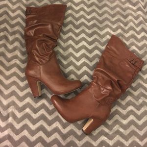 Brand new basic boots