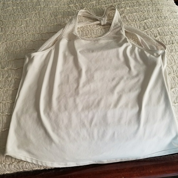 Fabletic tank - Picture 2 of 2