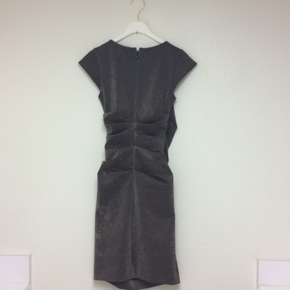 Small Dress - Picture 3 of 4