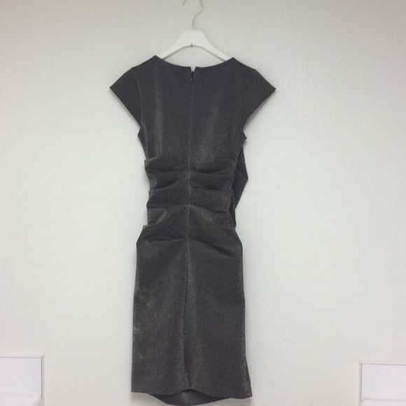 Small Dress - Picture 3 of 4