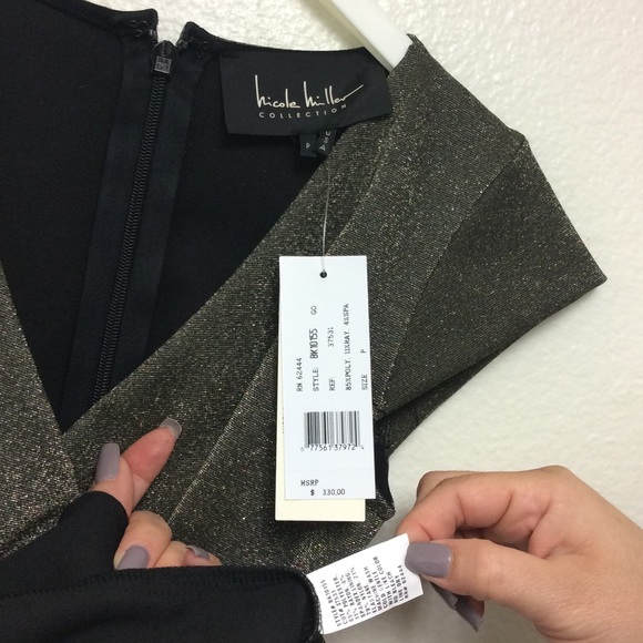 Small Dress - Picture 4 of 4