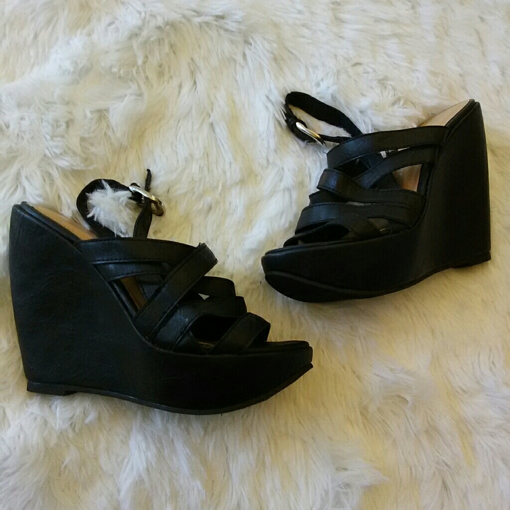 Almost new De Blossom Collection wedges