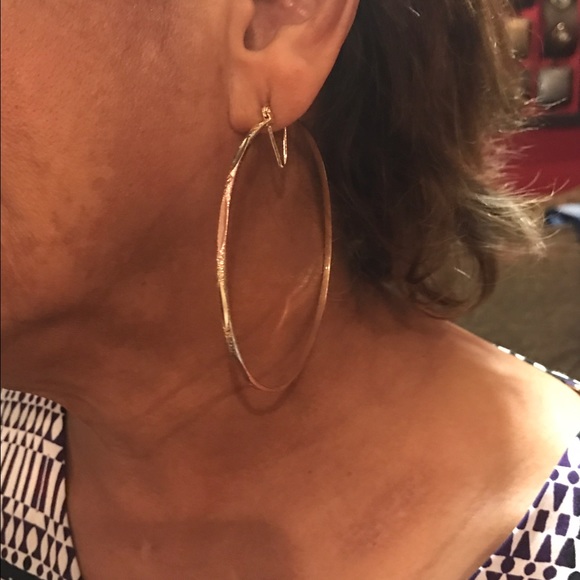 💎❣️THREE TONES HOOPS❣️💎 - Picture 7 of 9