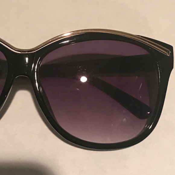 Sunglasses - Picture 2 of 4