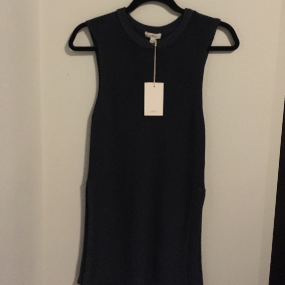 Aritzia Wilfred sleeveless sweater w/ side slits.
