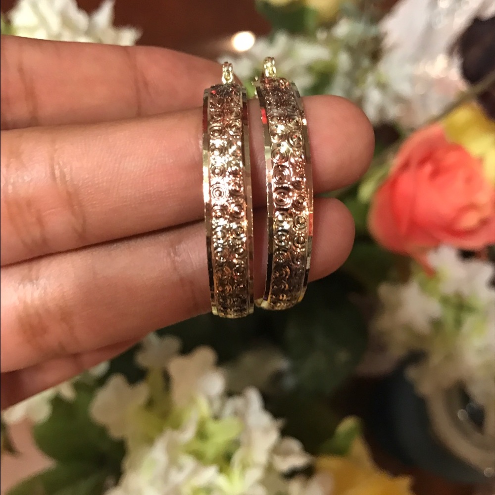 ❣️🌼GOLD FILLED HOOPS🌼❣️ - Picture 4 of 4