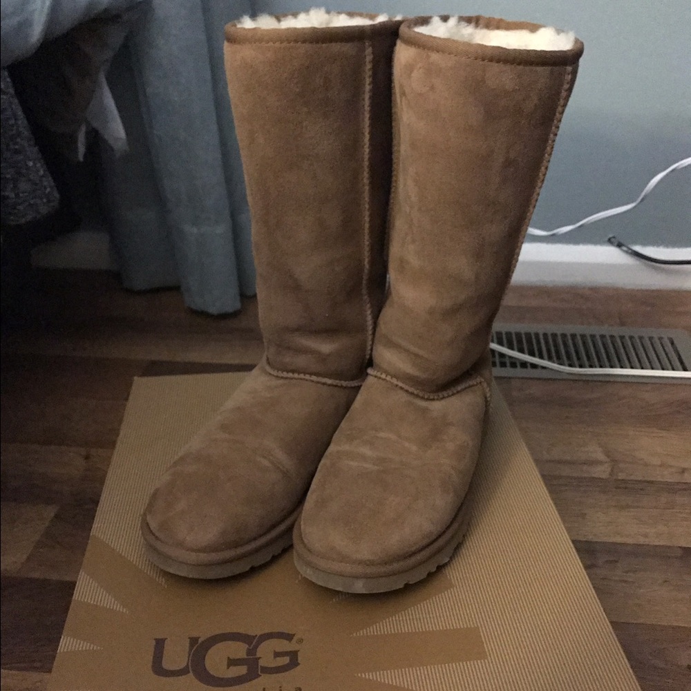 UGG