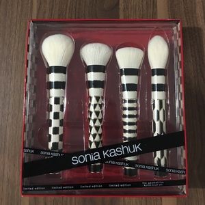 Sonia Kashuk "The Geometrics" 4 Piece Brush Set