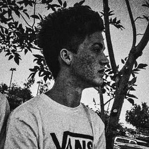 Meet your Posher, Derek