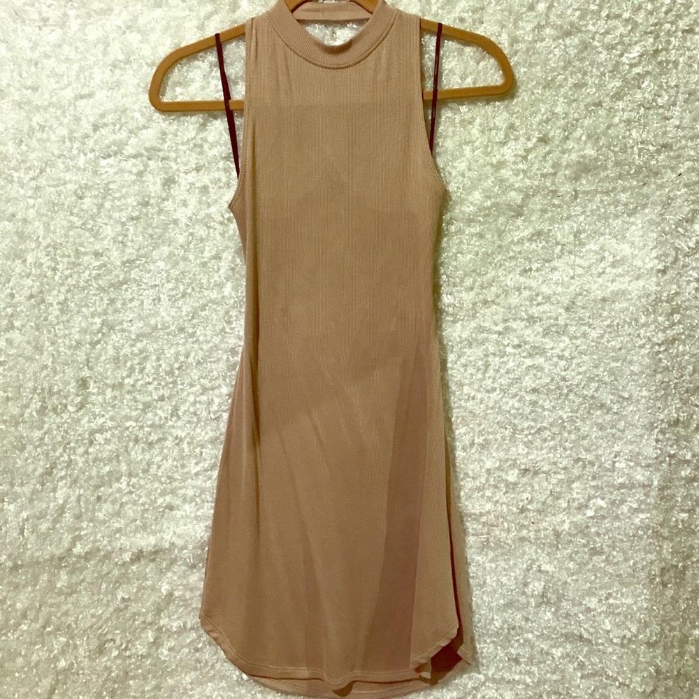 ✨Open back mini dress- super cute 🌟 plz buy