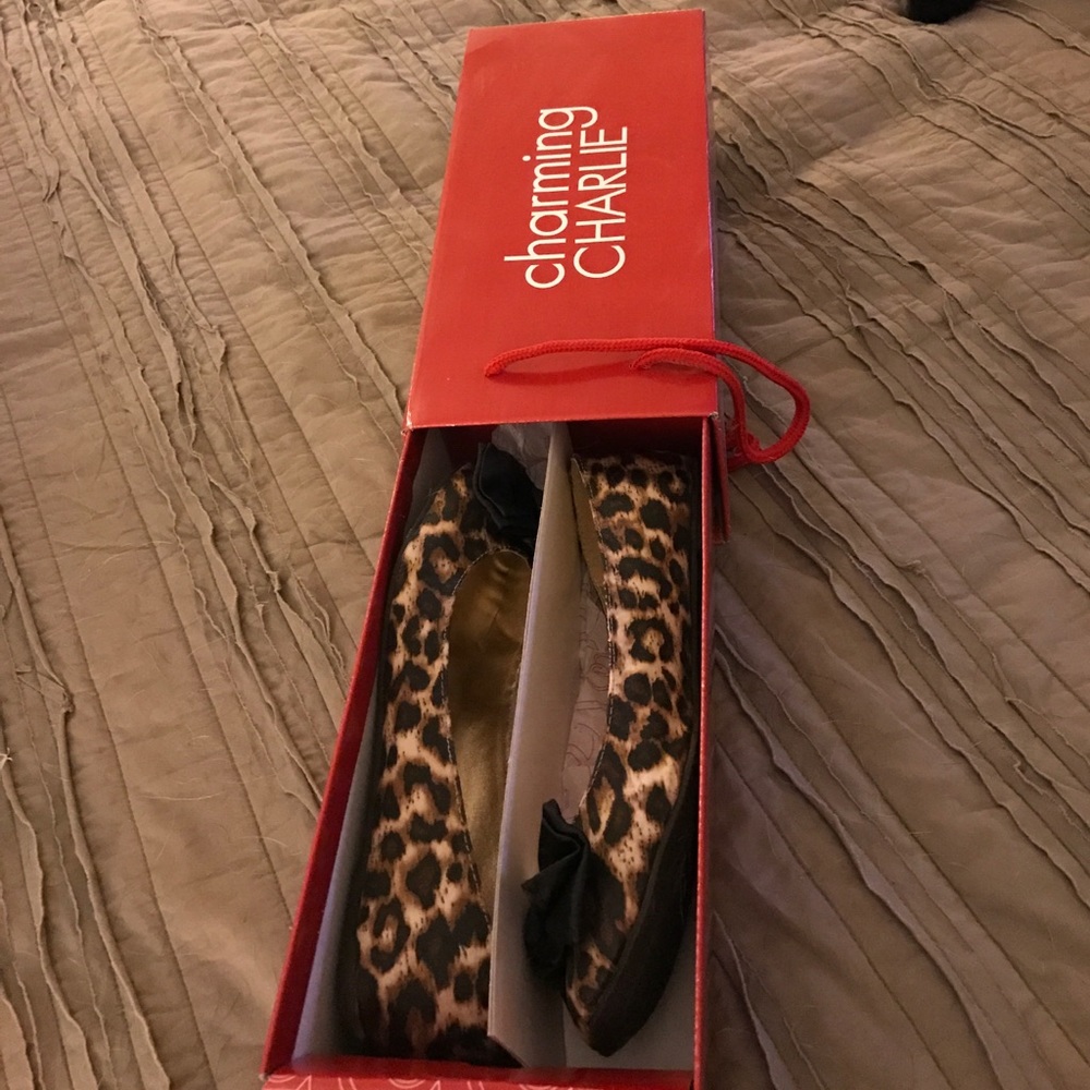 Leopard flats