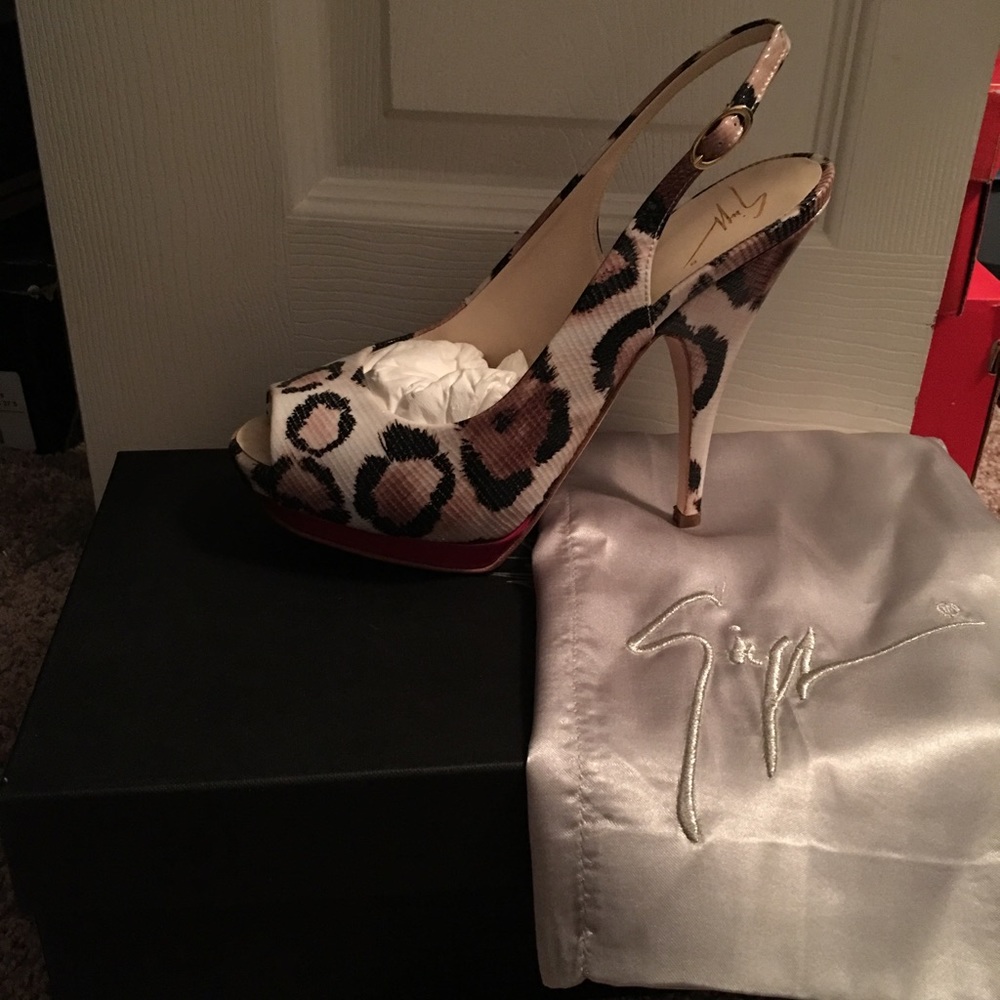 Giuseppe Zanotti (authentic) - Picture 2 of 4