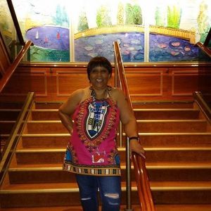 Meet your Posher, Joyce