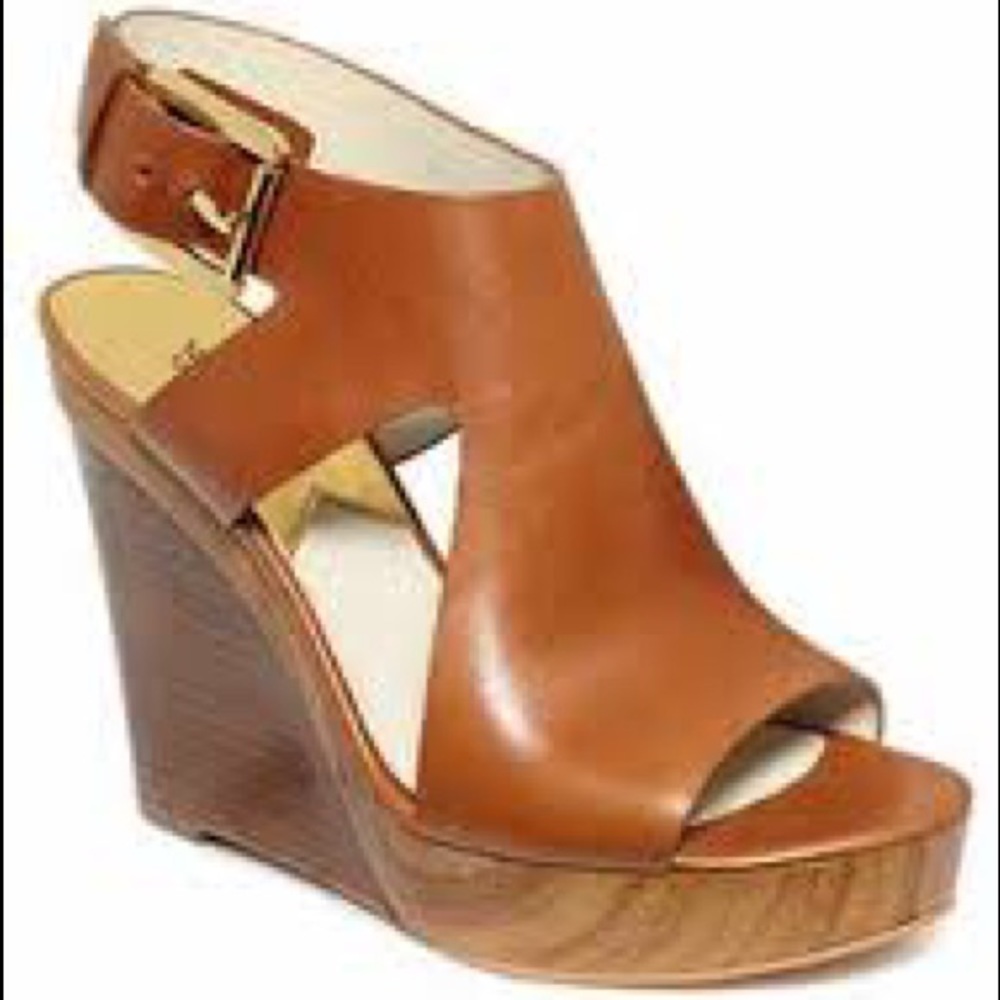 MICHAEL KORS Josephine Leather Side Cutout Wedges