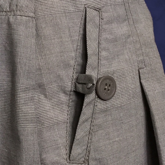 ✨ Light Gray & White Patterned Skirt Size:9 ✨ - Picture 3 of 8