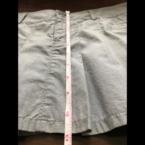 ✨ Light Gray & White Patterned Skirt Size:9 ✨ - Picture 8 of 8