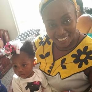 Meet your Posher, Lesly