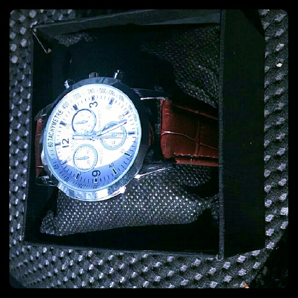 Men's fashion watch