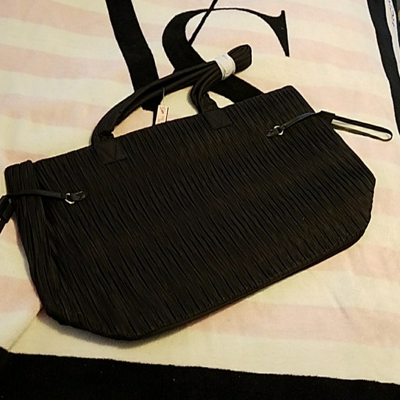 🎉FLASH SALE🎉Victoria's Secret Limited Edition! - Picture 6 of 7