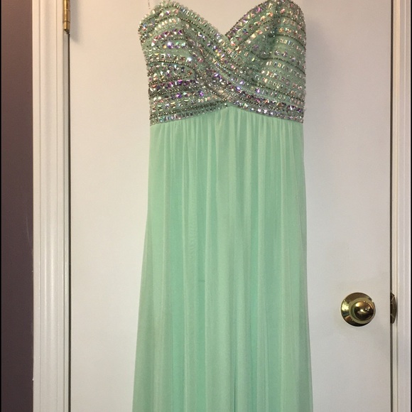 Mint green prom dress size 7/8 - Picture 3 of 3