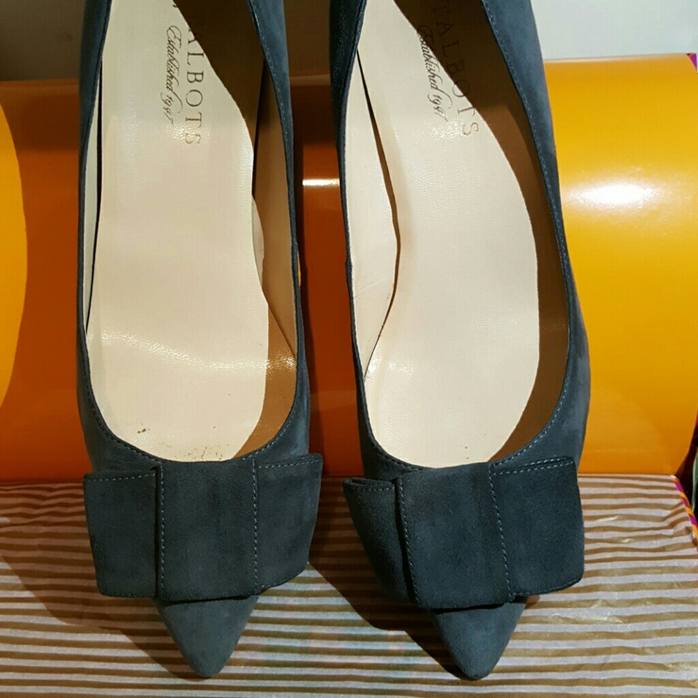 TALBOTS TUXEDO BOW PURE LEATHER SHOES.