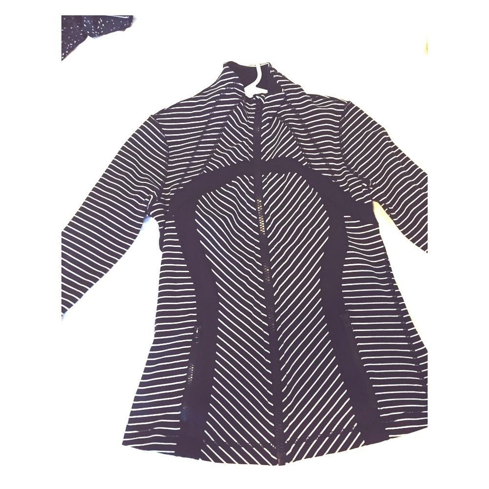 LULULEMON DEFINE JACKET!
