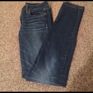 American Eagle size 6 long skinny jean