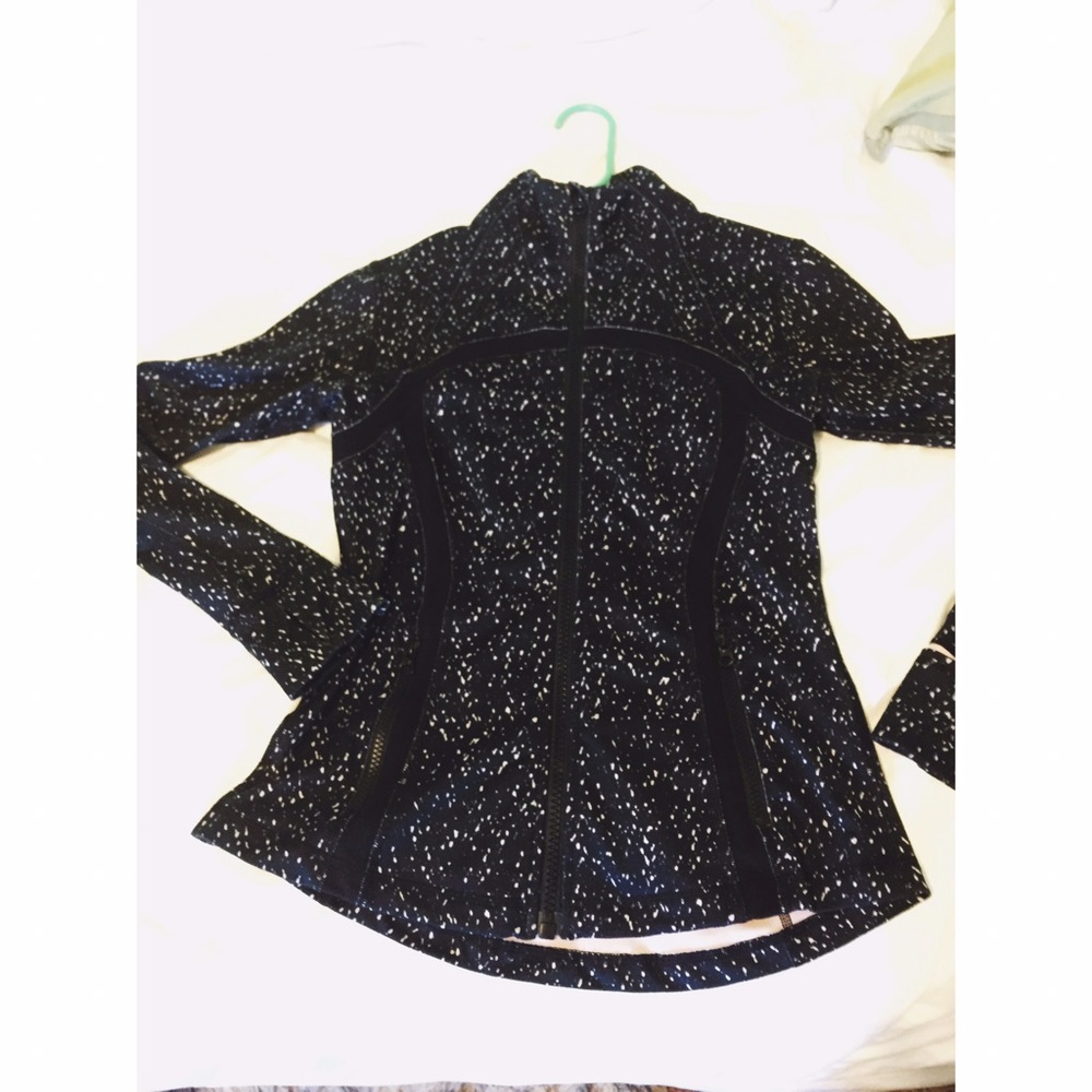 LULULEMON DEFINE JACKET!