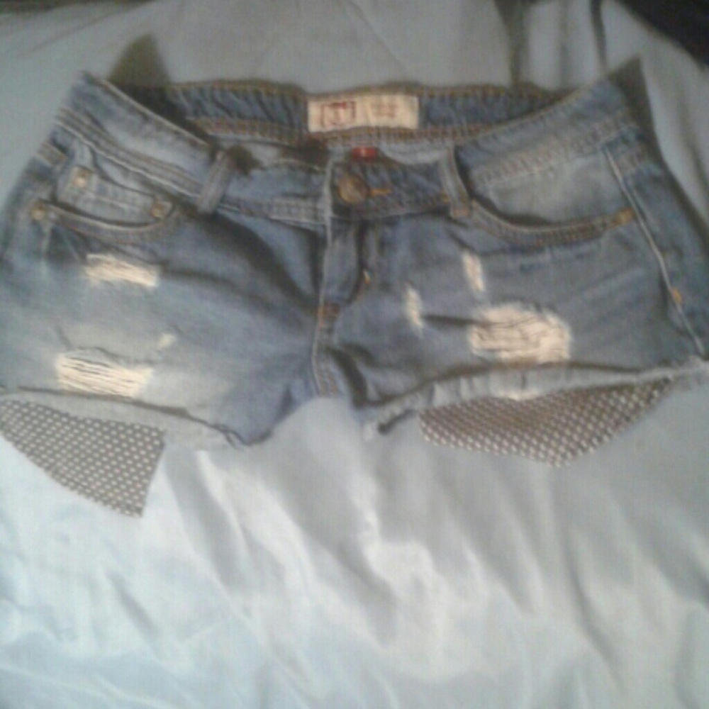LEI CUTOFF JEAN SHORTS SIZE 1