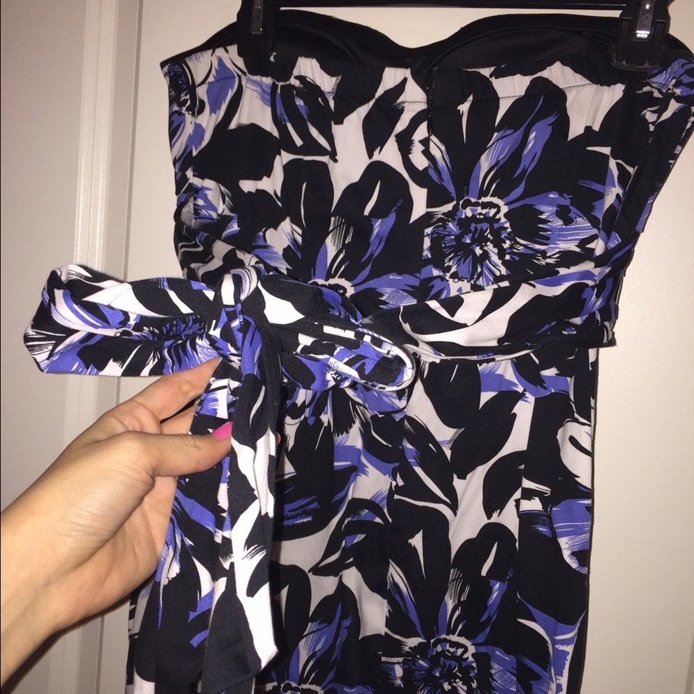 Dress - Picture 2 of 4