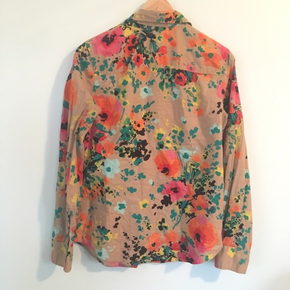 Floral Button Down shirt tan, blue, orange Size M - Picture 3 of 4