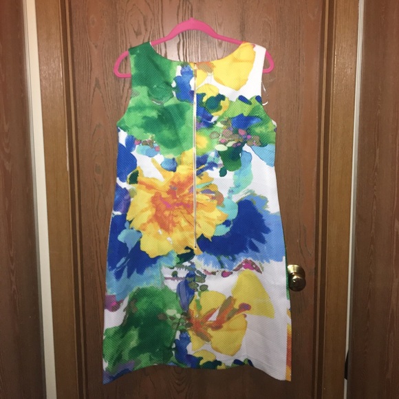 BRAND new with Tags Floral Dress size 14!! - Picture 2 of 3