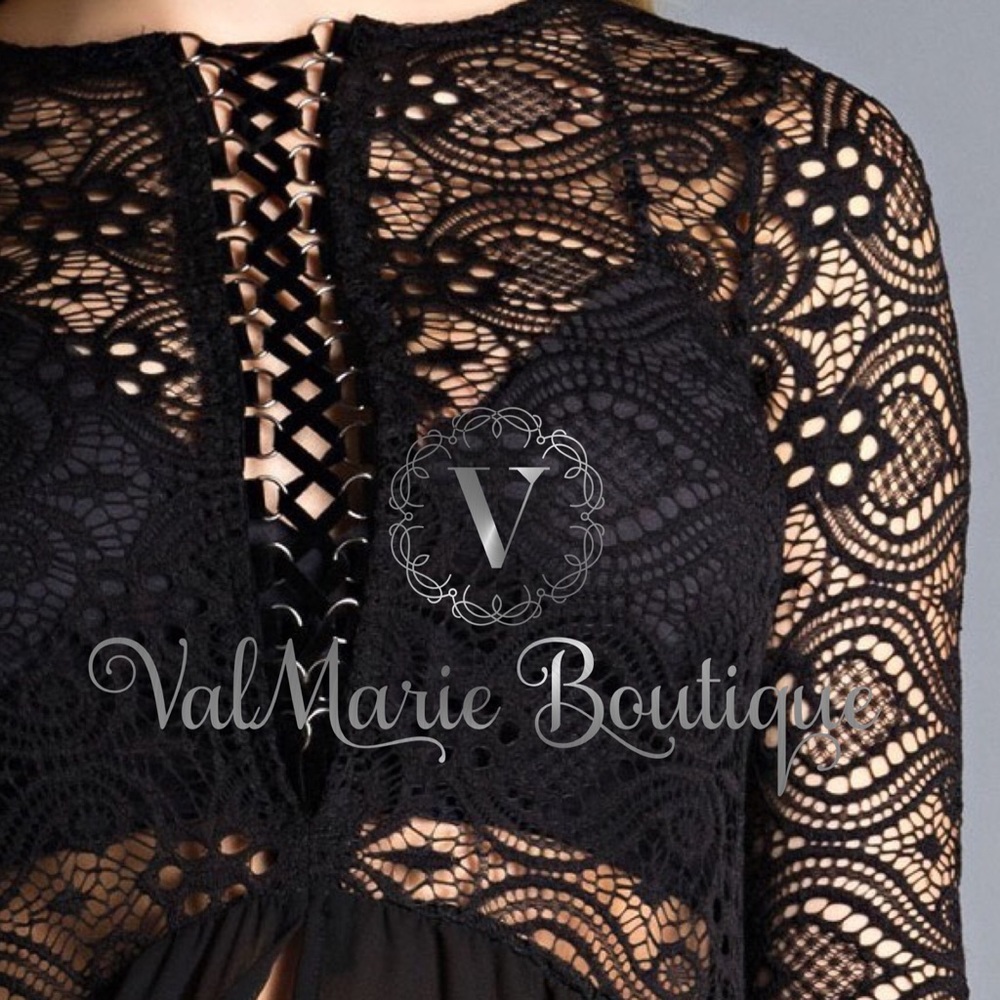 LACE UP HI-LO ELEGANT LACE TUNIC - Picture 3 of 4