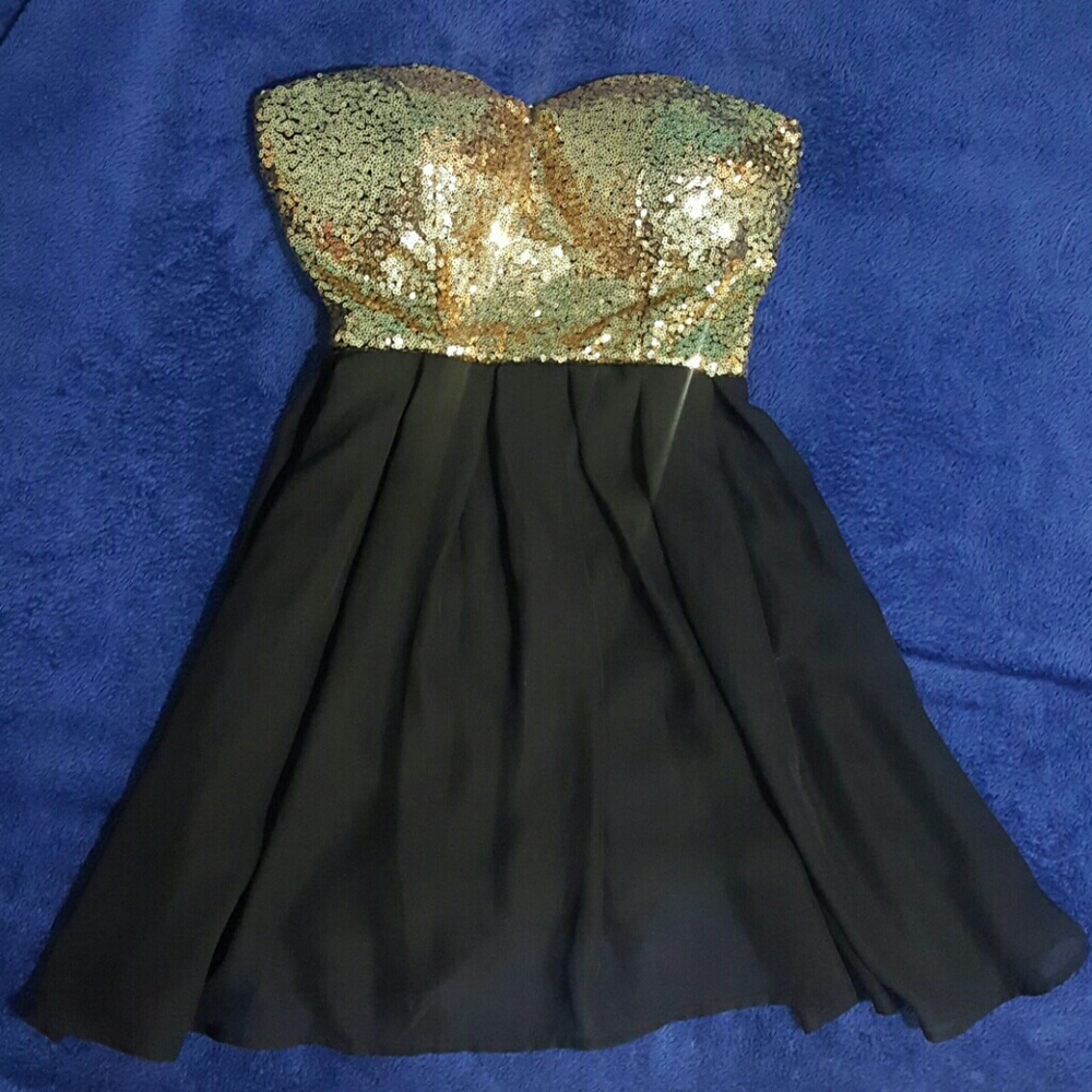 Gold sequin party dress