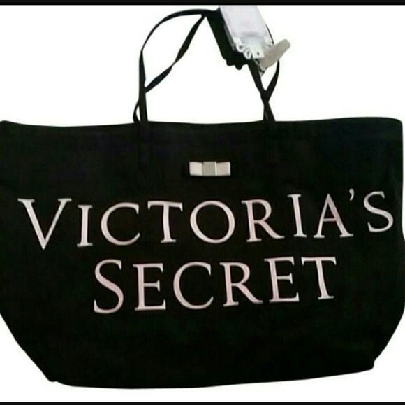 🎉SALE🎉VICTORIA'S SECRET LIMITED EDITION TOTE! - Picture 3 of 5